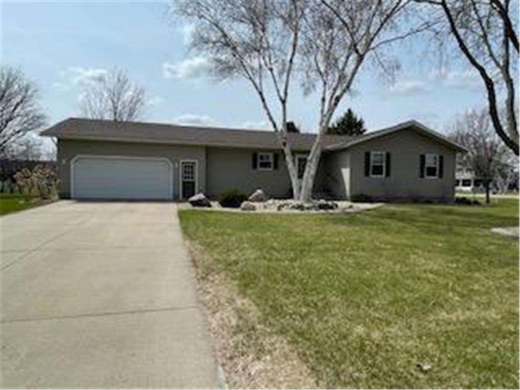 1207 Oakwood Avenue, Benson, MN 56215 MLS 6191244 Edina Realty