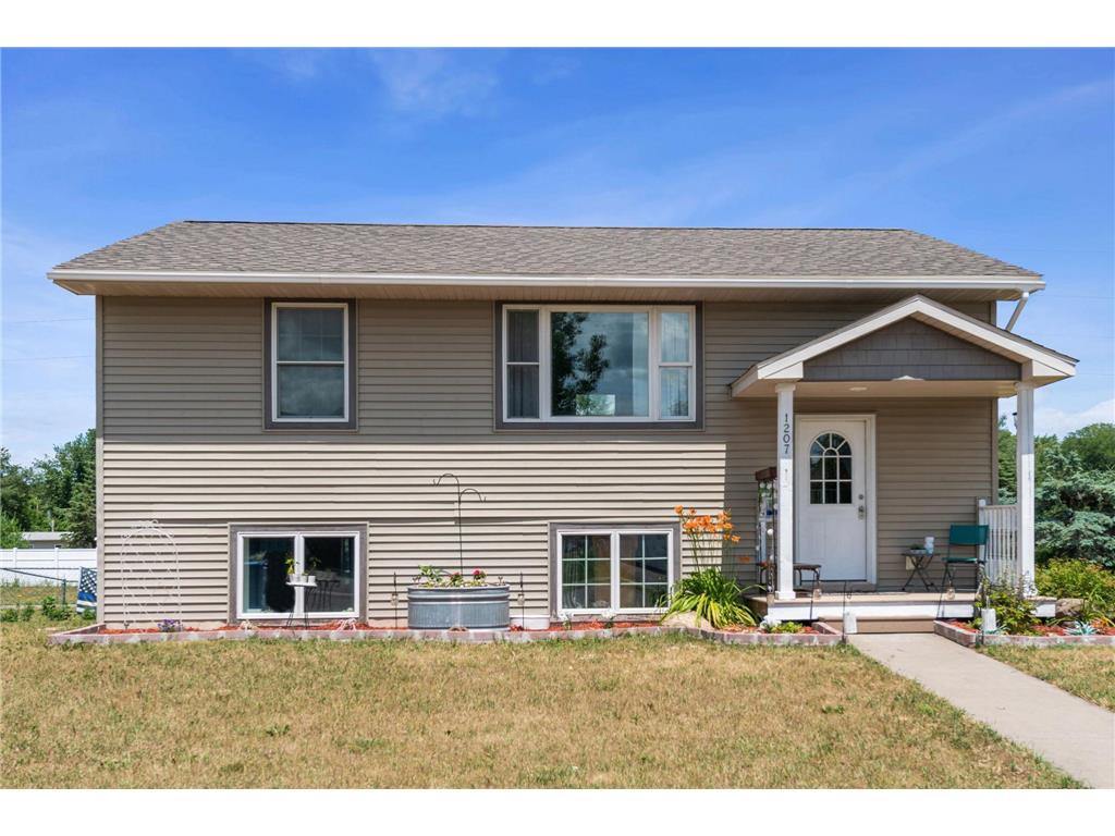 1207 Rich River Way New Richmond WI 54017 6399311 image1