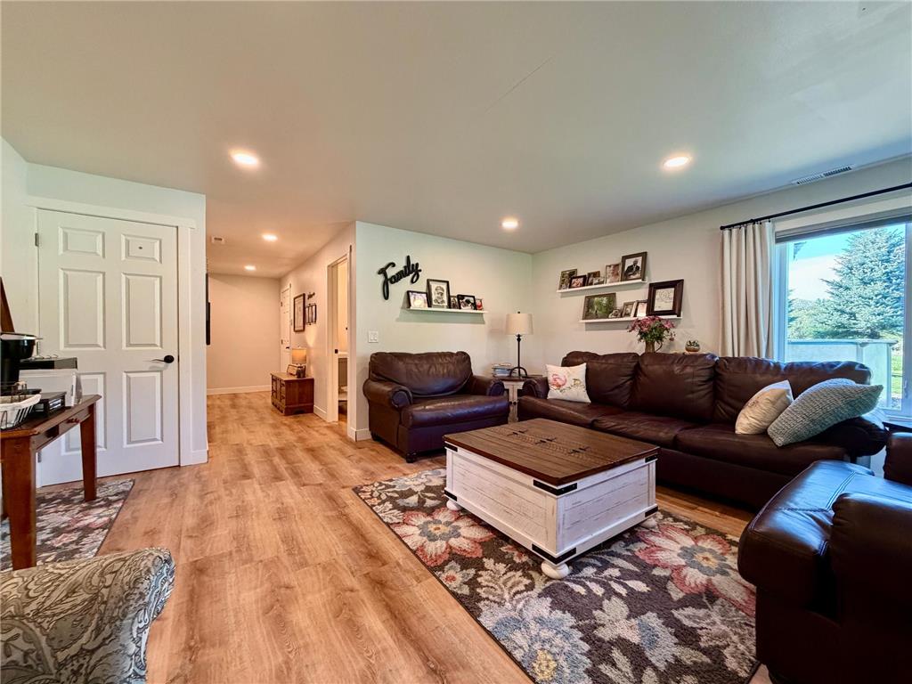 1207 S Martin Street Fergus Falls MN 56537 7081387 image63