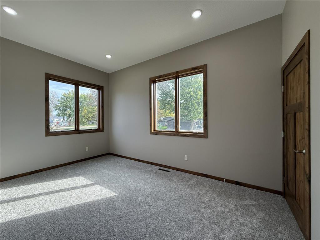 1207 S Shore Drive Worthington MN 56187 6798653 image9