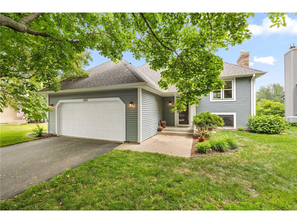 1207 Silverwood Road Woodbury MN 55125 7090561 image1