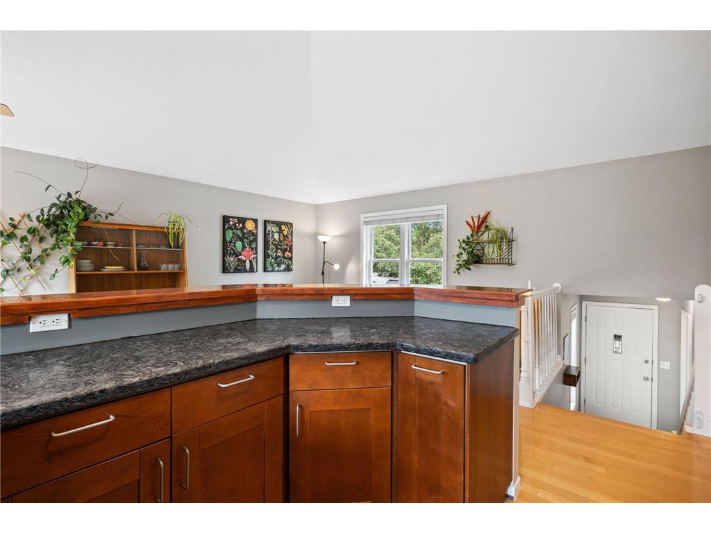 1207 Silverwood Road Woodbury MN 55125 7090561 image10