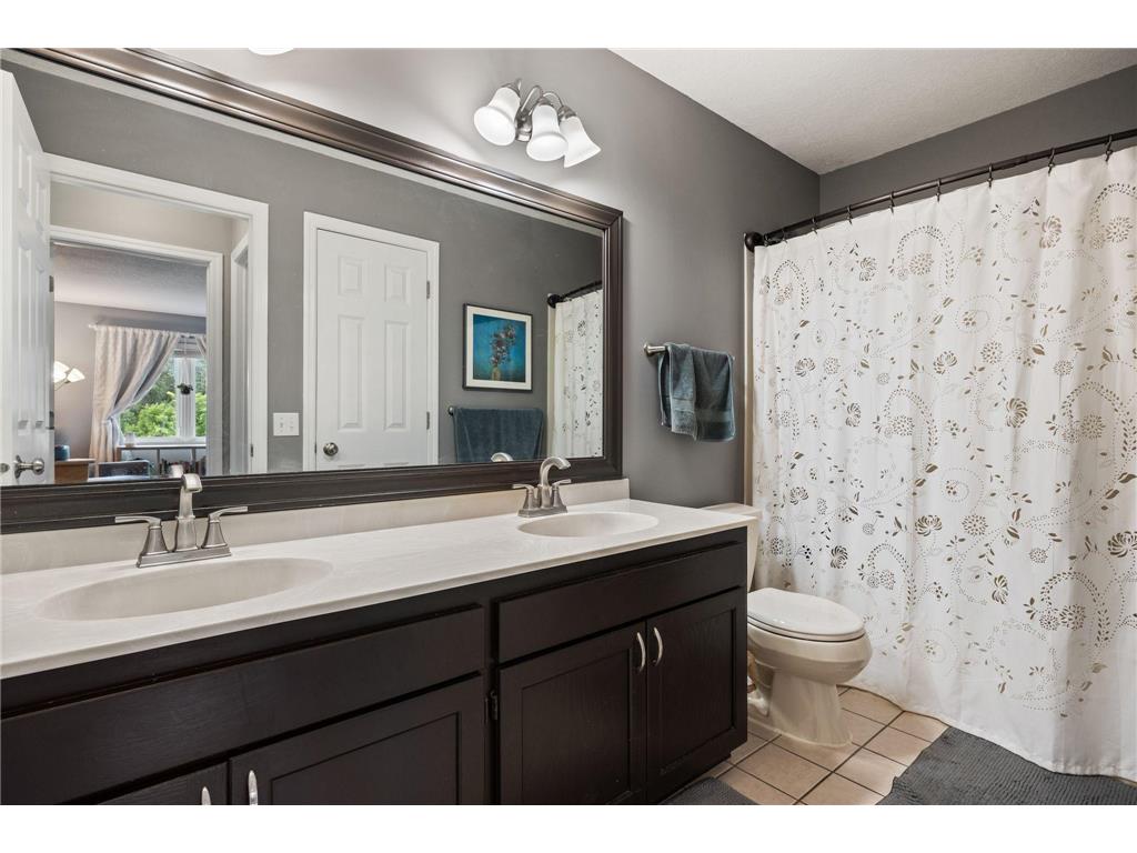 1207 Silverwood Road Woodbury MN 55125 7090561 image13