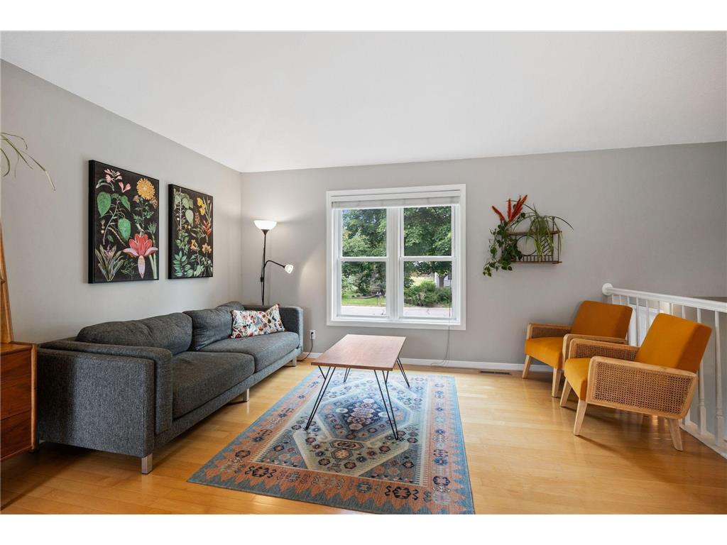 1207 Silverwood Road Woodbury MN 55125 7090561 image2