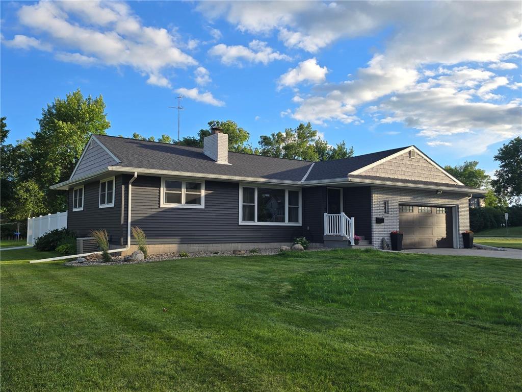 1207 W Park Avenue Olivia MN 56277 7099573 image2