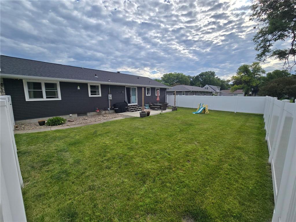 1207 W Park Avenue Olivia MN 56277 7099573 image34