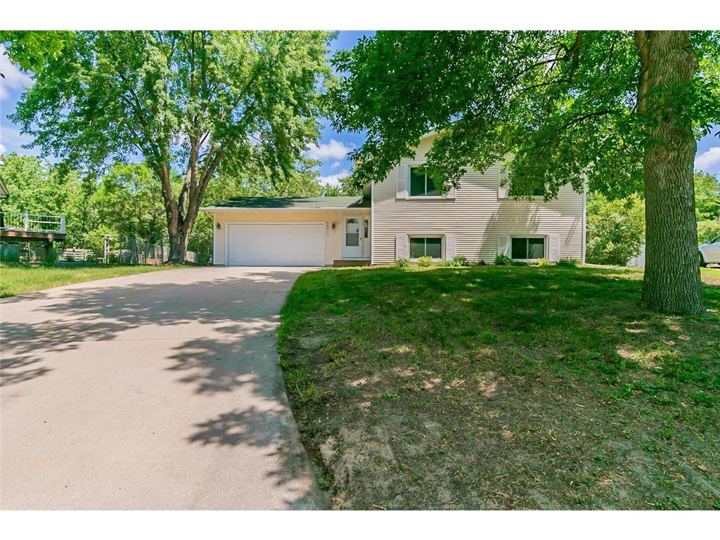 12077 Flamingo Street NW, Coon Rapids, MN 55448 MLS 6233417 Edina