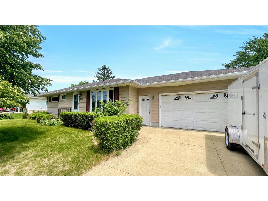 1208 18th Street NE Austin MN 55912 6382215 image1