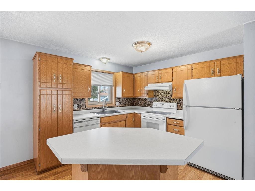 1208 35th Avenue N Saint Cloud MN 56303 7065955 image4