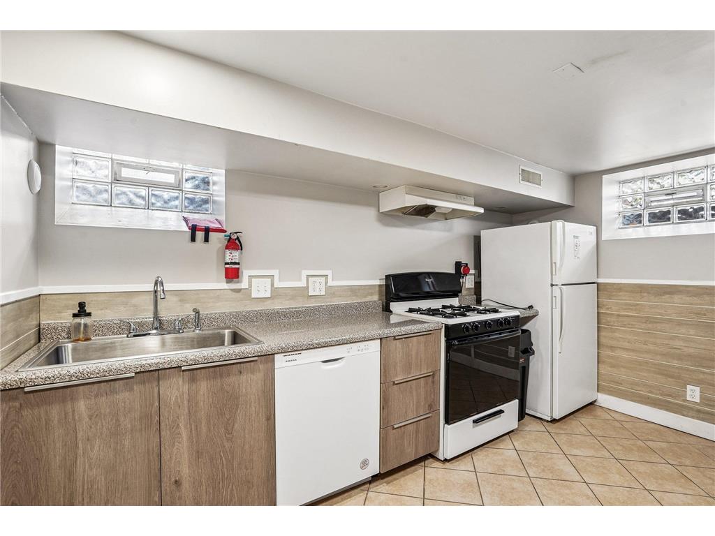 1208 36 1/2 Avenue NE Minneapolis MN 55418 7047956 image20