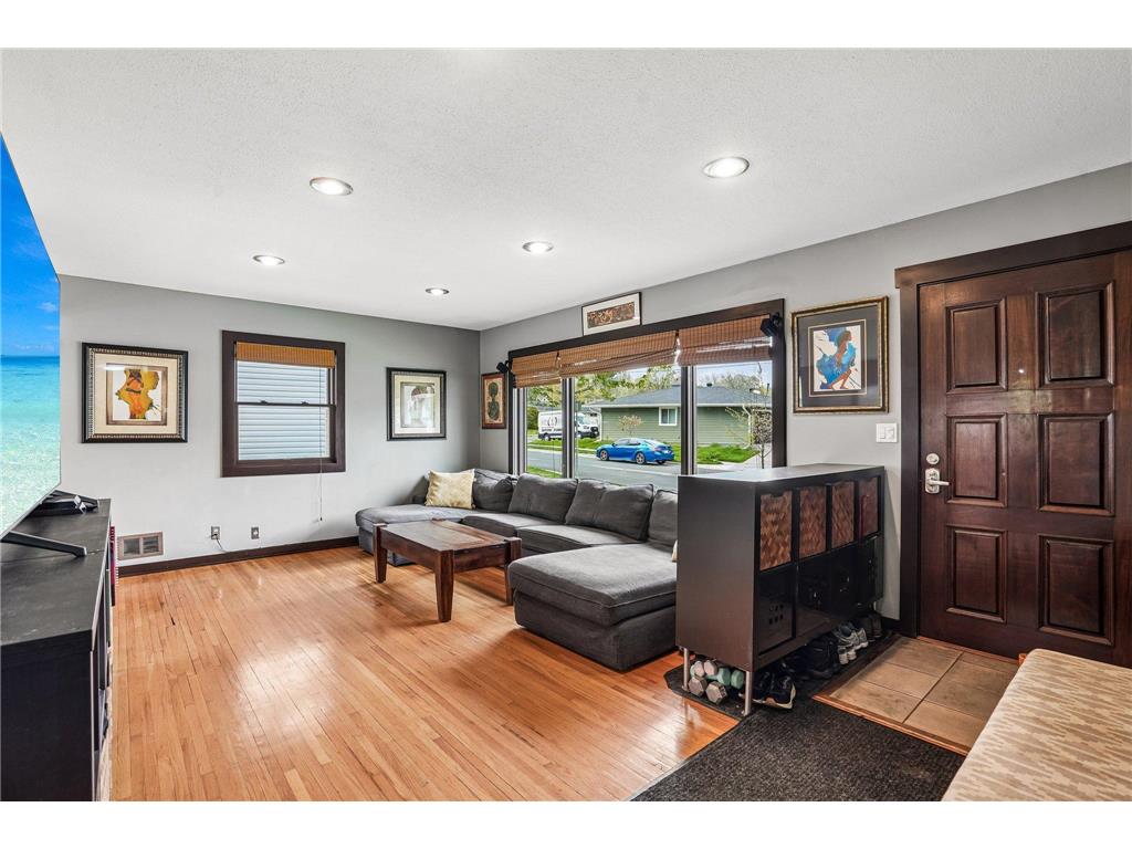 1208 36 1/2 Avenue NE Minneapolis MN 55418 7047956 image5