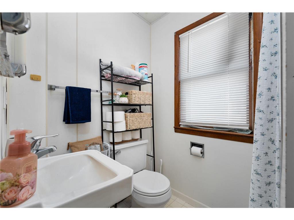 1208 7th Street E Menomonie WI 54751 7095216 image13