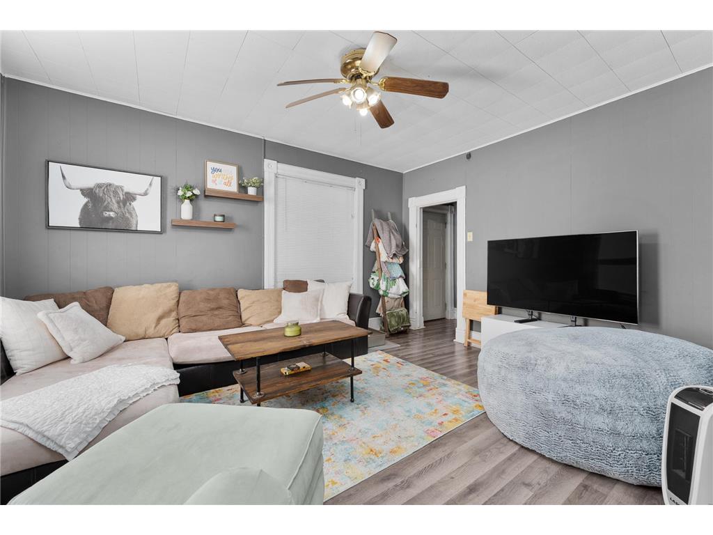 1208 7th Street E Menomonie WI 54751 7095216 image4