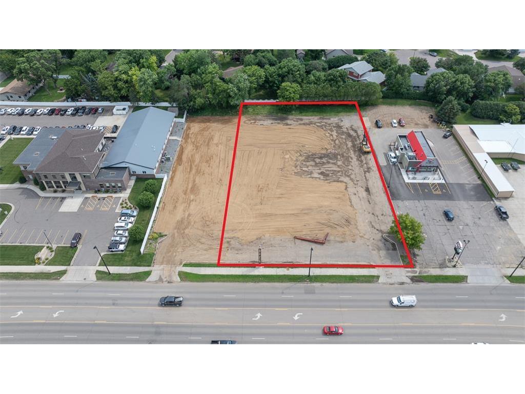 1208 E College Drive Marshall MN 56258 6570076 image8