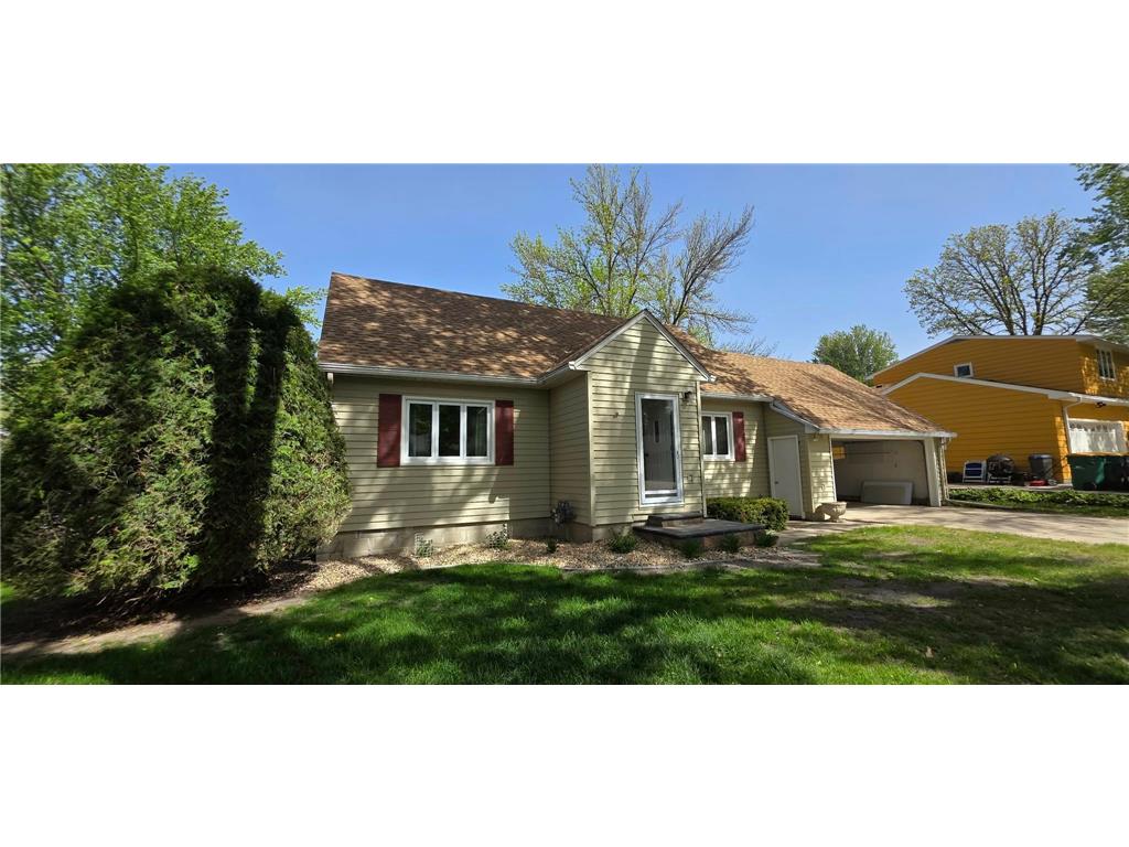 1208 Kent Avenue Albert Lea MN 56007 7073673 image1