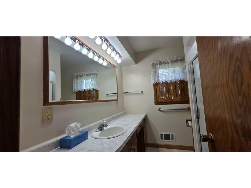 1208 Kent Avenue Albert Lea MN 56007 7073673 image42