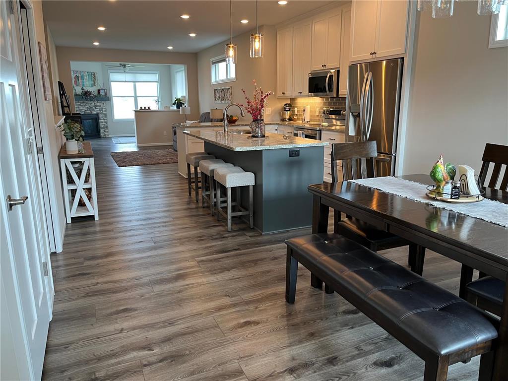 1208 Naser Way New Richmond Twp WI 54017 6381374 image1