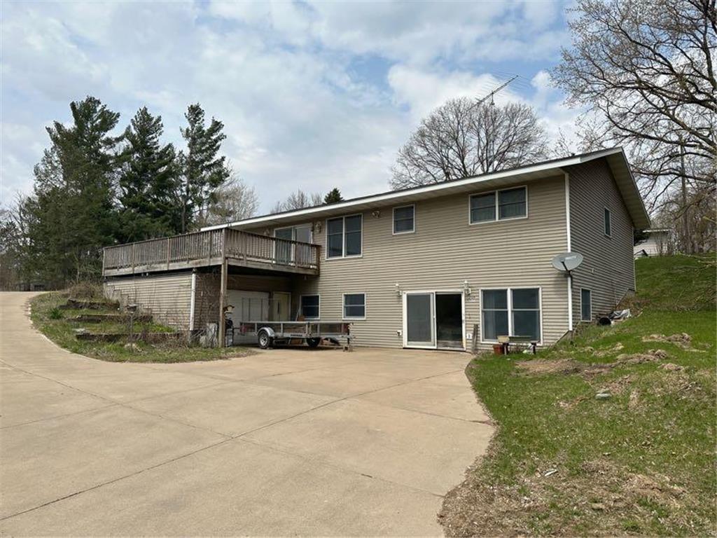 1209 17th Avenue E Menomonie WI 54751 6356943 image1