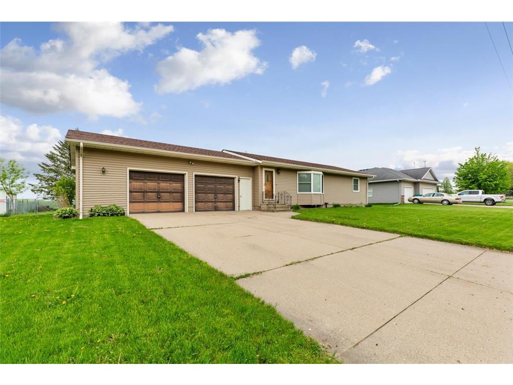 1209 8th Street SE Waseca MN 56093 6534857 image1