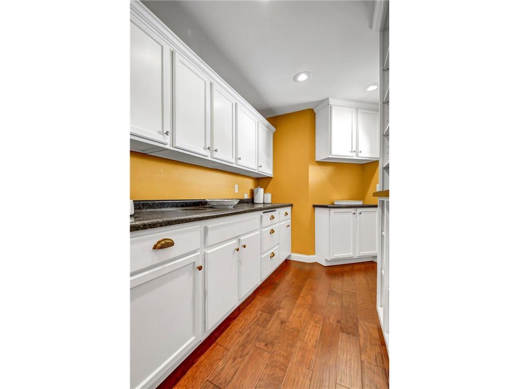1209 Lewis SW #1 Hutchinson MN 55350 - Otter 7088679 image14