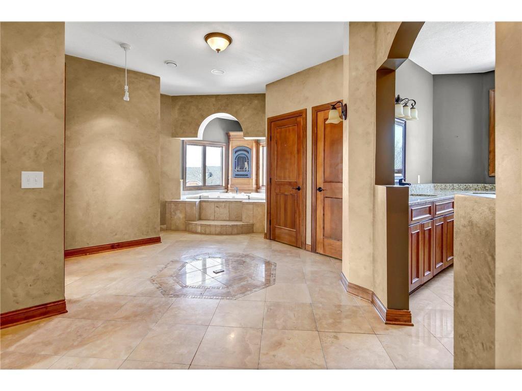 1209 Lewis SW #1 Hutchinson MN 55350 - Otter 7088679 image59