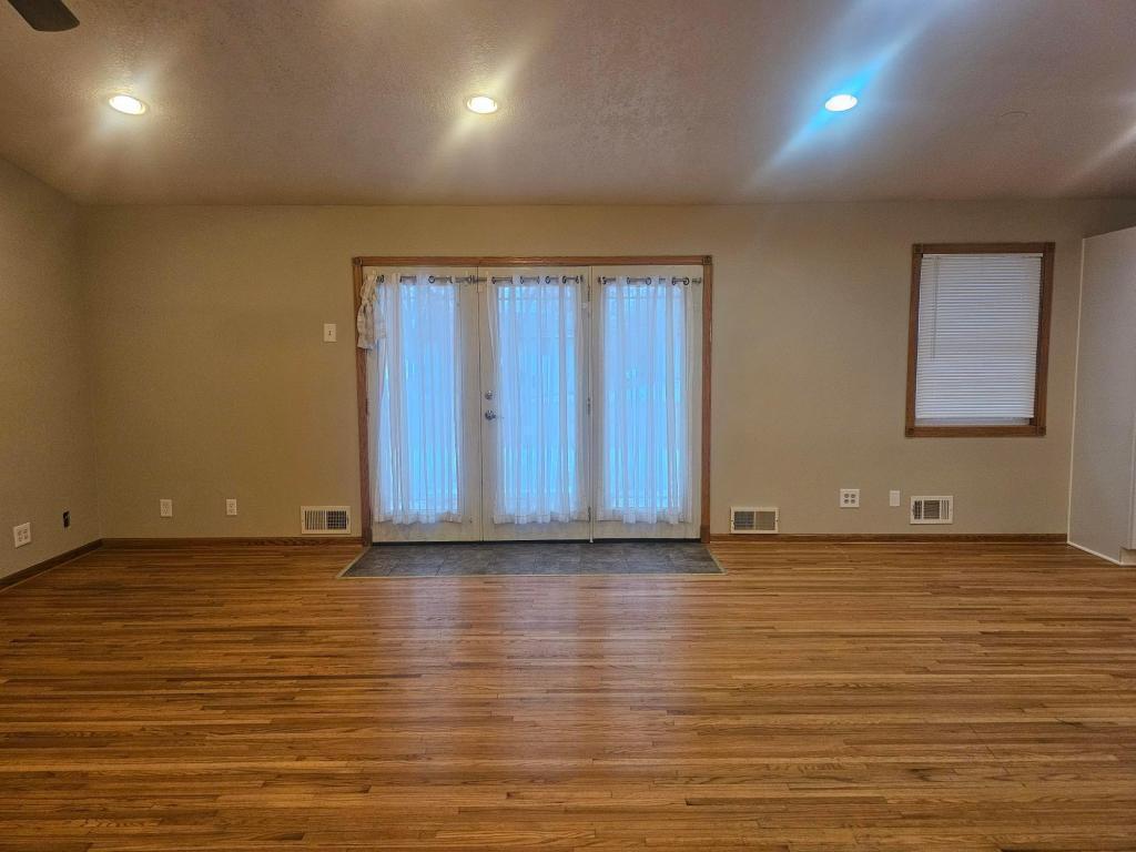 1209 Pearson Parkway N Brooklyn Park MN 55444 7049425 image4