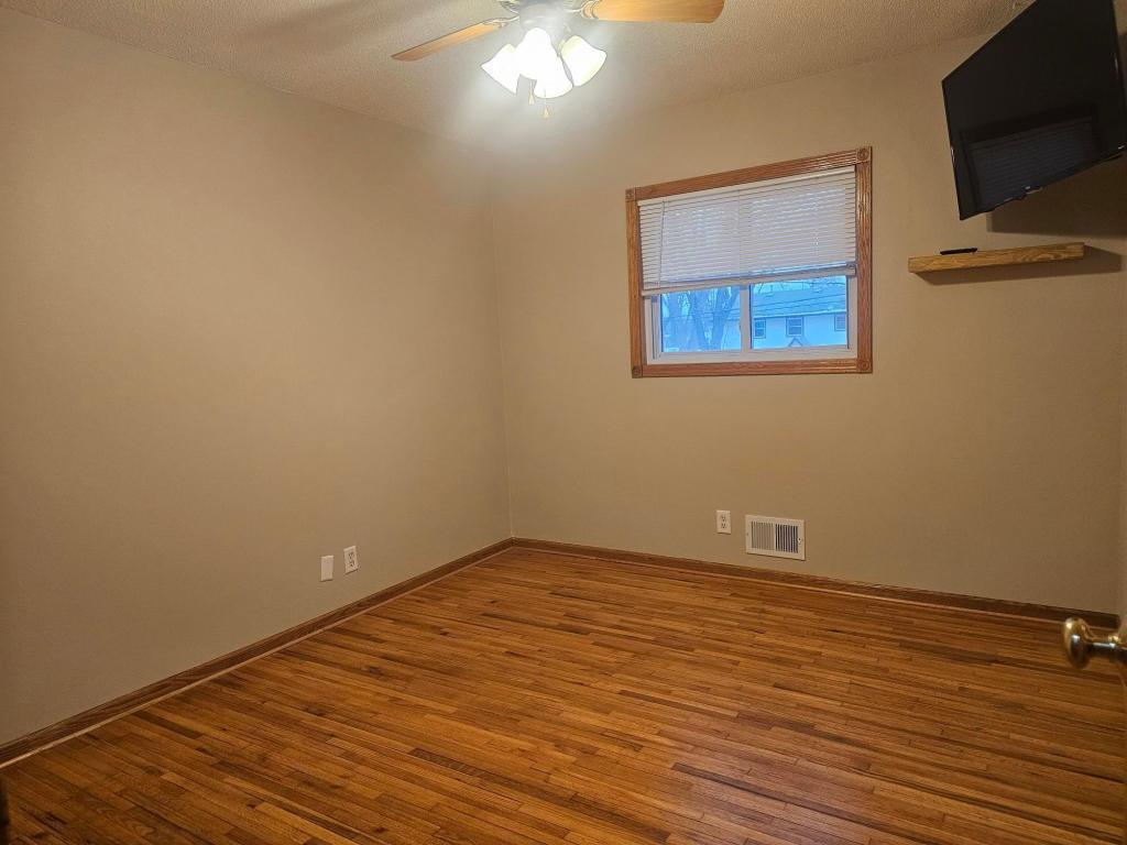 1209 Pearson Parkway N Brooklyn Park MN 55444 7049425 image7
