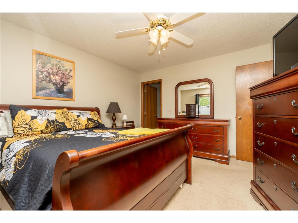 1209 Sunflower Circle S Shakopee MN 55379 7073387 image18