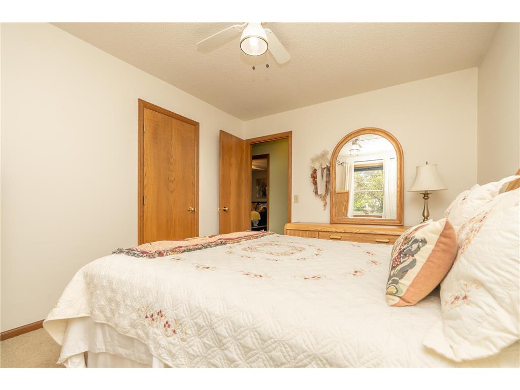 1209 Sunflower Circle S Shakopee MN 55379 7073387 image21