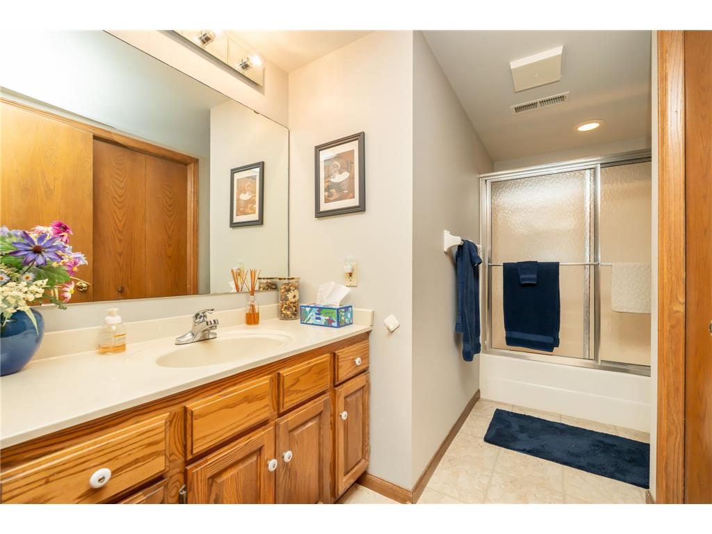 1209 Sunflower Circle S Shakopee MN 55379 7073387 image31