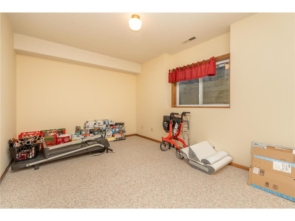 1209 Sunflower Circle S Shakopee MN 55379 7073387 image34
