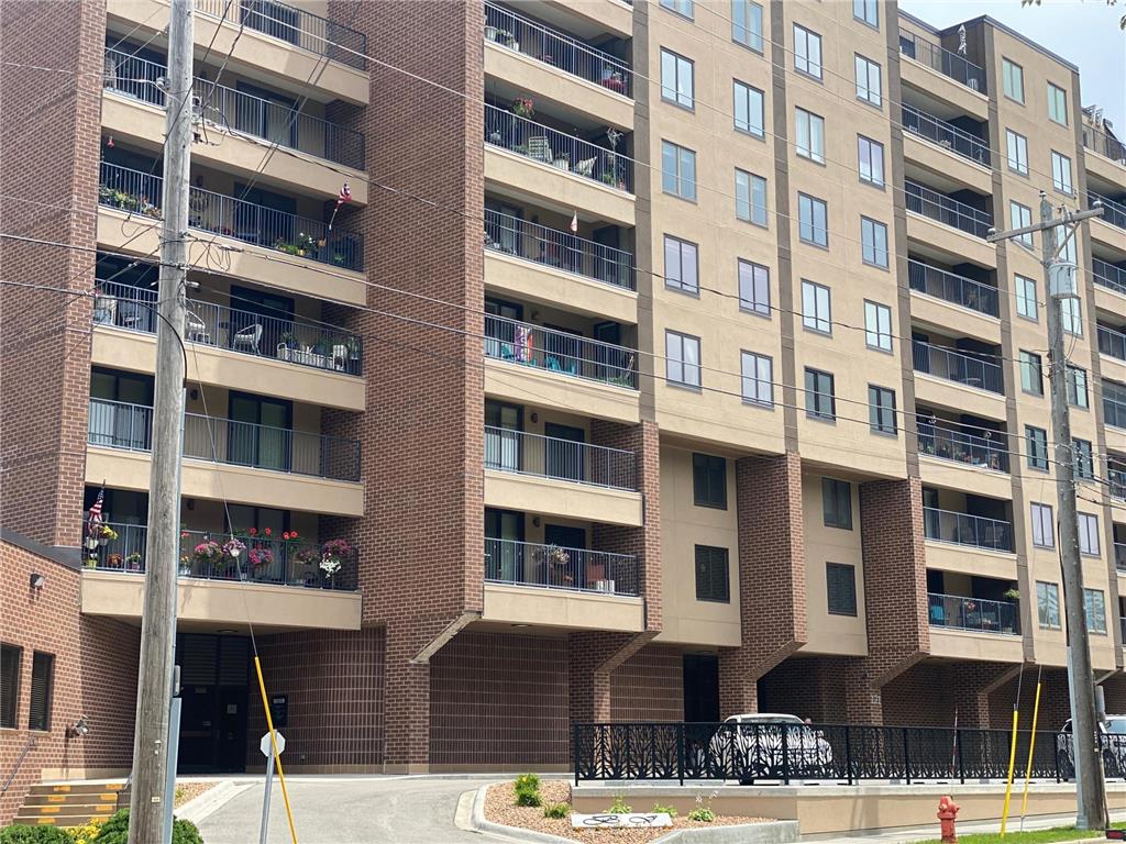 121 14th Street NE #202 Rochester MN 55906 - Silver 6563471 image1