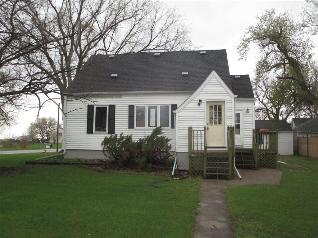 121 1st Street Clinton MN 56225 6585687 image1