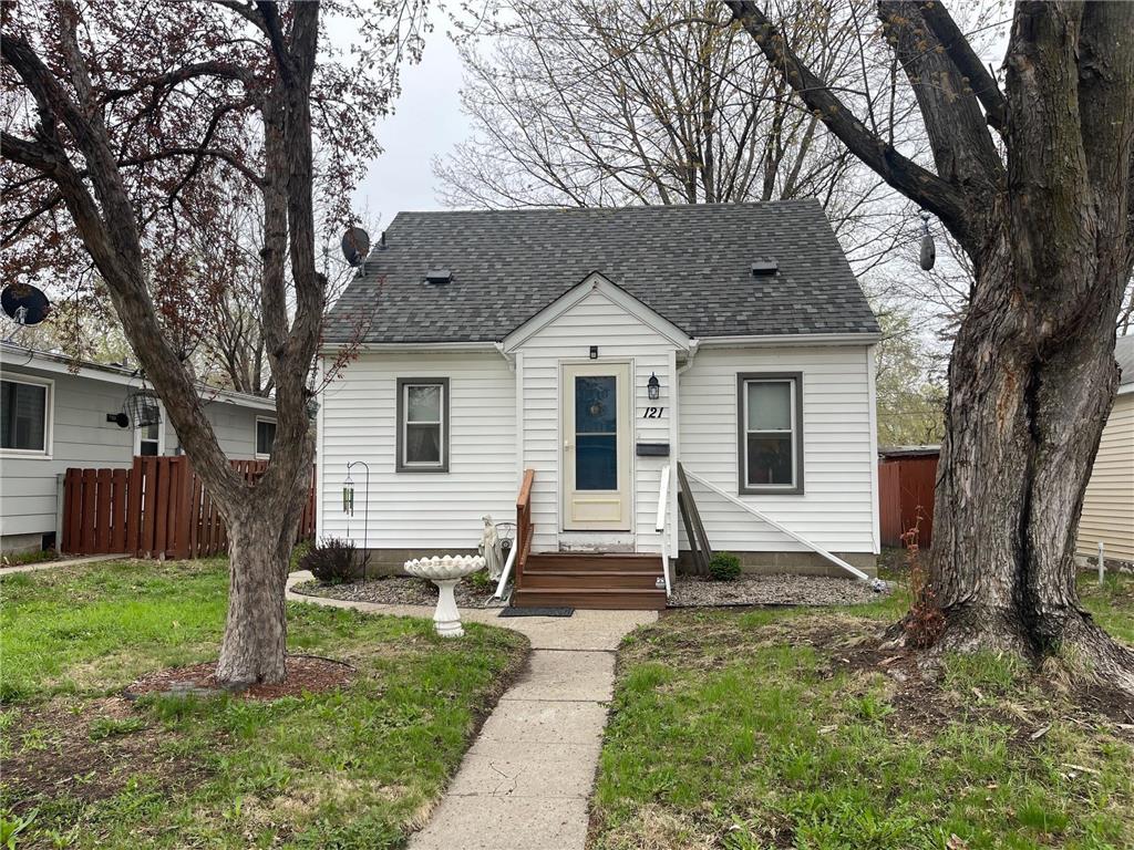 121 30th Avenue N Saint Cloud MN 56303 6630647 image1