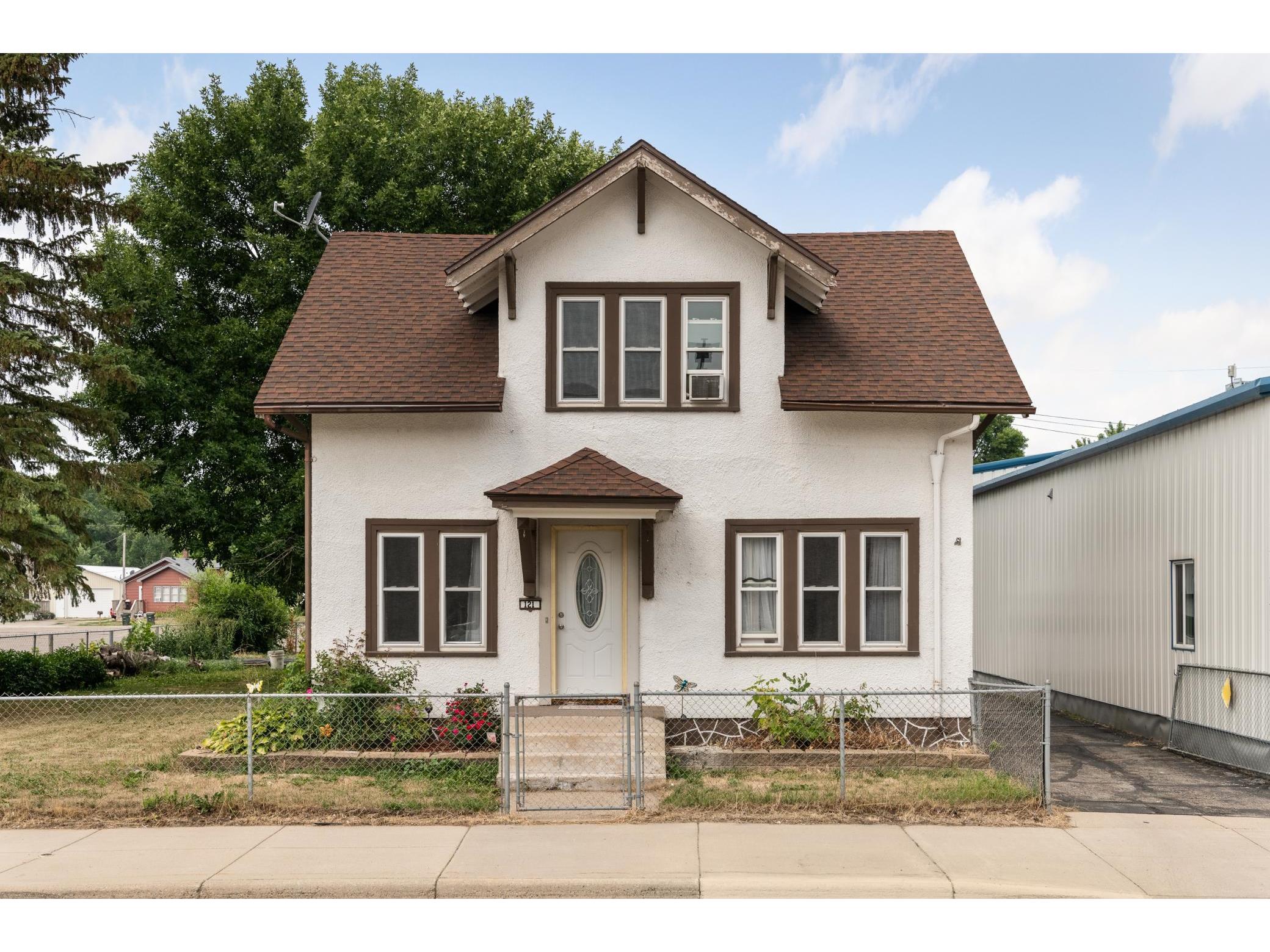 121 Central Avenue S, Watkins, MN 55389 MLS 6027539 Edina Realty