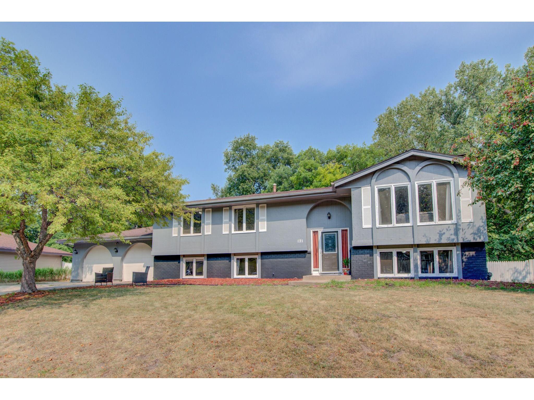 121 Chaparral Drive, Apple Valley, MN 55124 MLS 6075073 Edina Realty