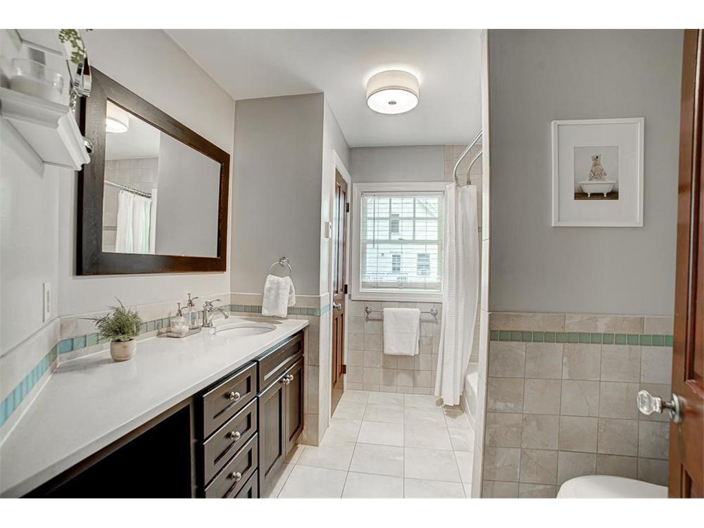 121 Courtland Street Excelsior MN 55331 7044359 image20