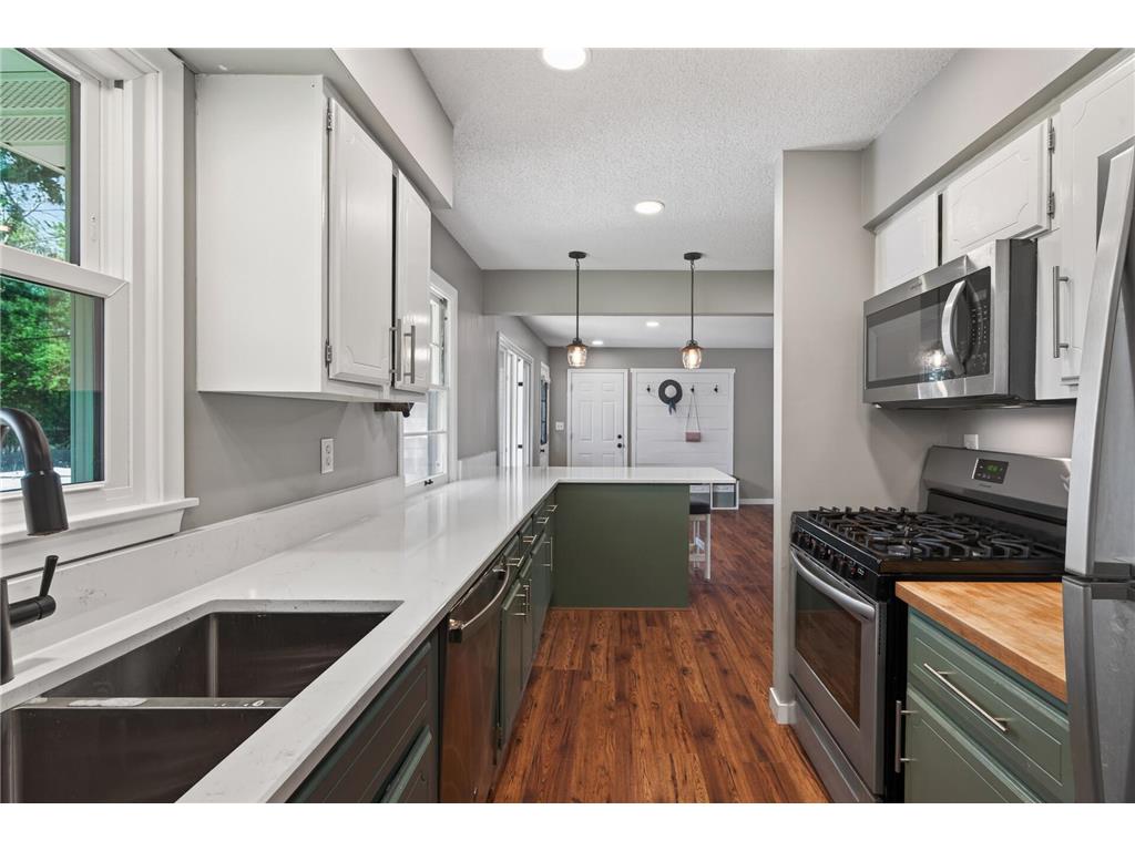 121 E 94 1/2 Street Bloomington MN 55420 7078307 image16