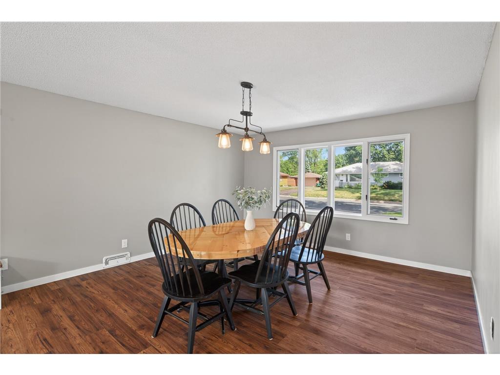 121 E 94 1/2 Street Bloomington MN 55420 7078307 image23
