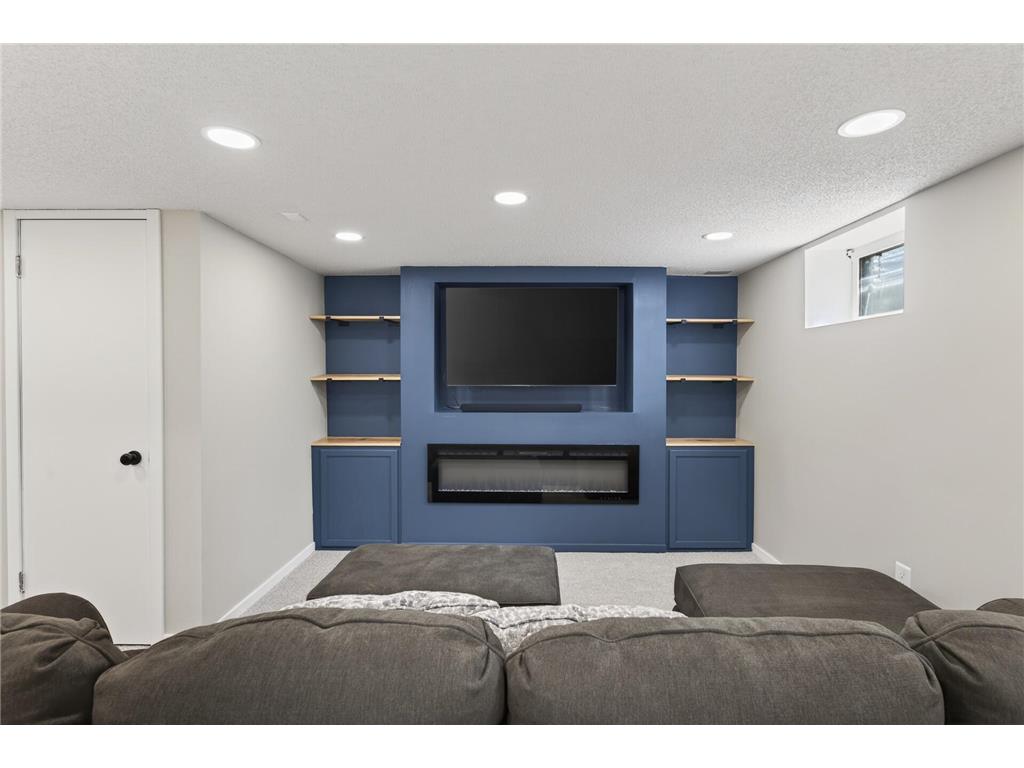 121 E 94 1/2 Street Bloomington MN 55420 7078307 image33
