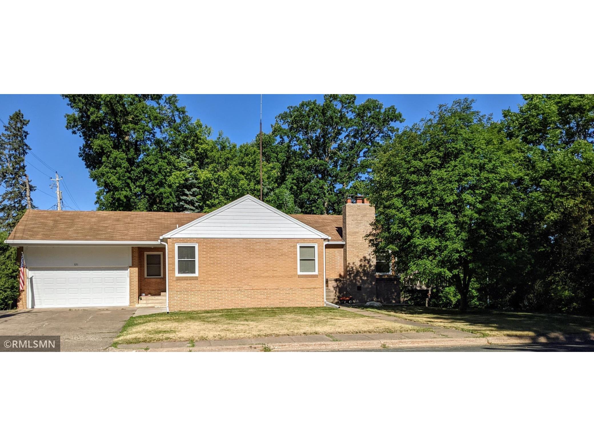 121 Lake Street N, Mora, MN 55051 MLS 6008387 Edina Realty