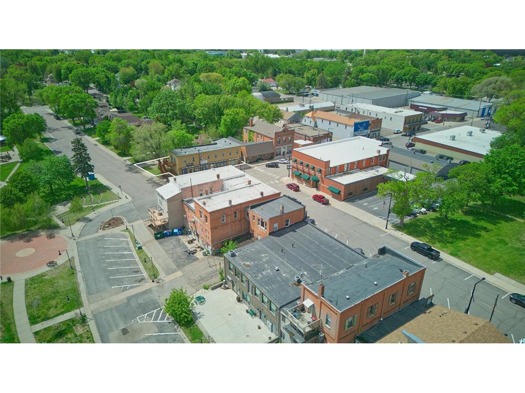 121 Main Avenue W Winsted MN 55395 - Winsted 7080318 image53