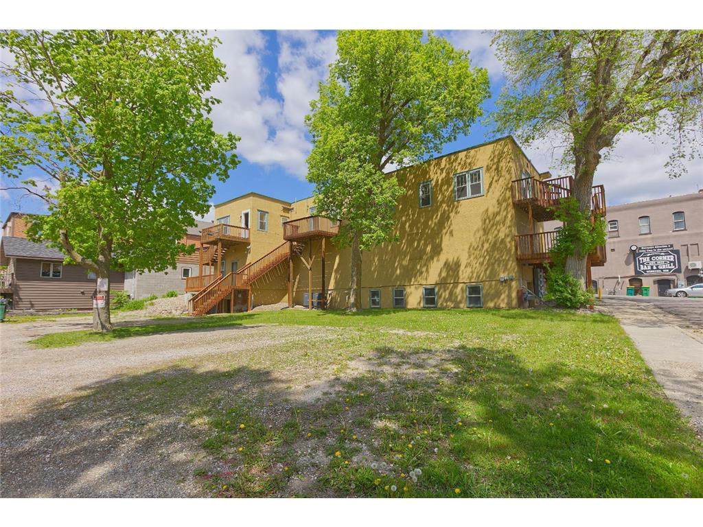121 Main Avenue W Winsted MN 55395 - Winsted 7080318 image60