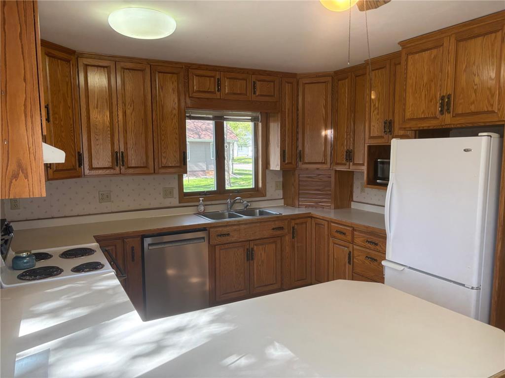 121 N 10th Street Montevideo MN 56265 7072994 image10