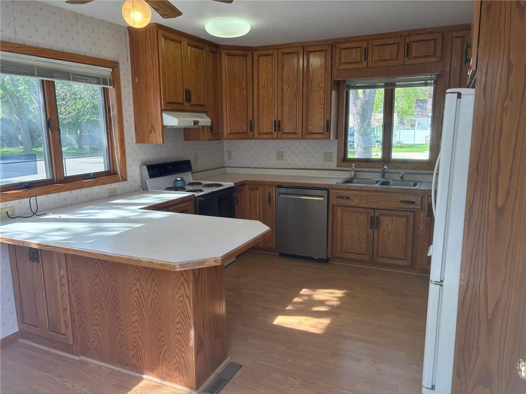 121 N 10th Street Montevideo MN 56265 7072994 image11