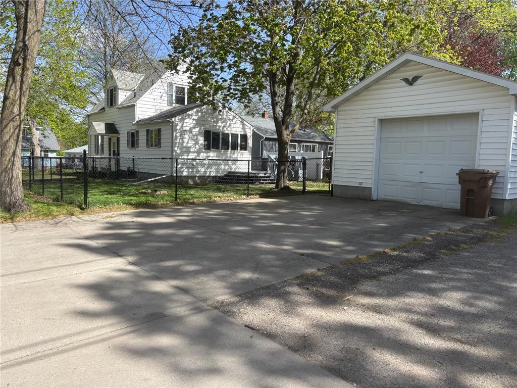 121 N 10th Street Montevideo MN 56265 7072994 image2