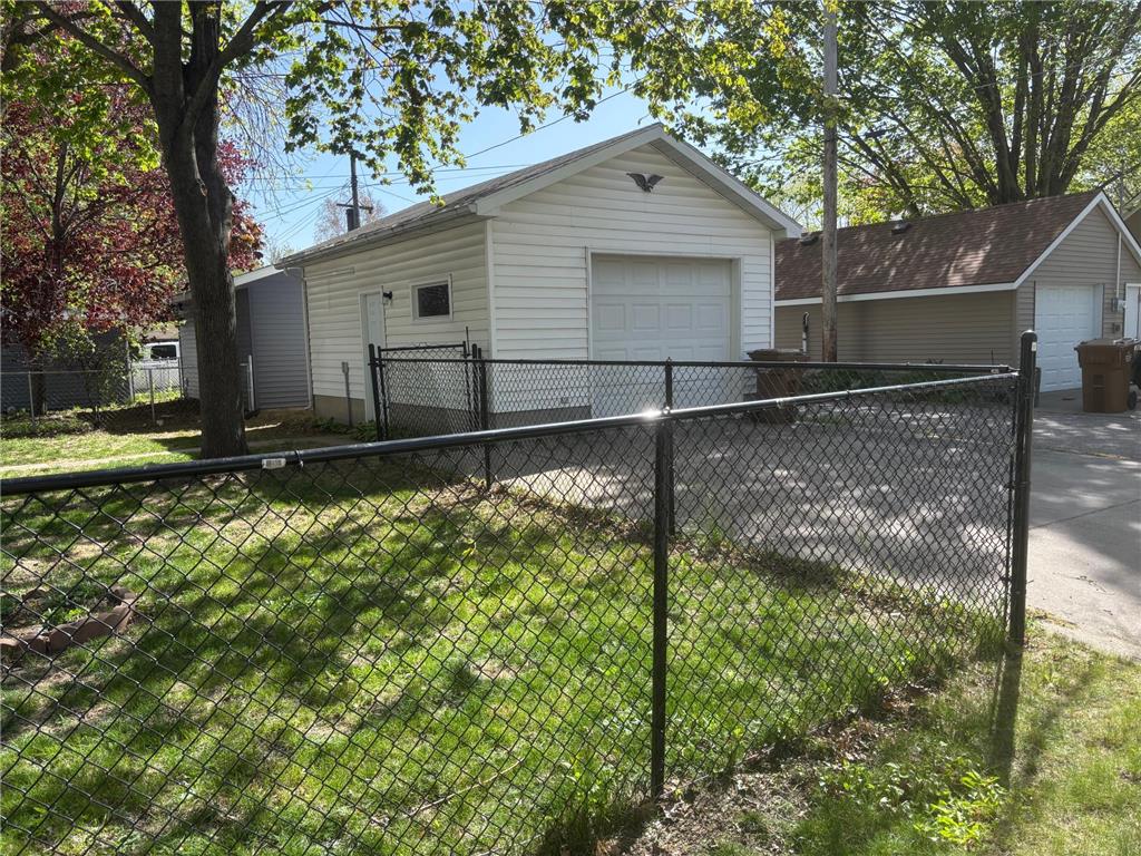 121 N 10th Street Montevideo MN 56265 7072994 image32