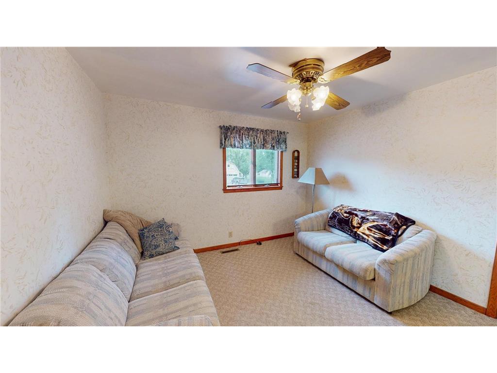 121 N 2nd Street Kiester MN 56051 7085929 image2