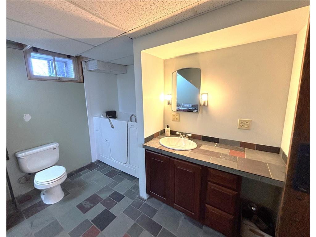 121 N 5th Street Montevideo MN 56265 7045562 image51
