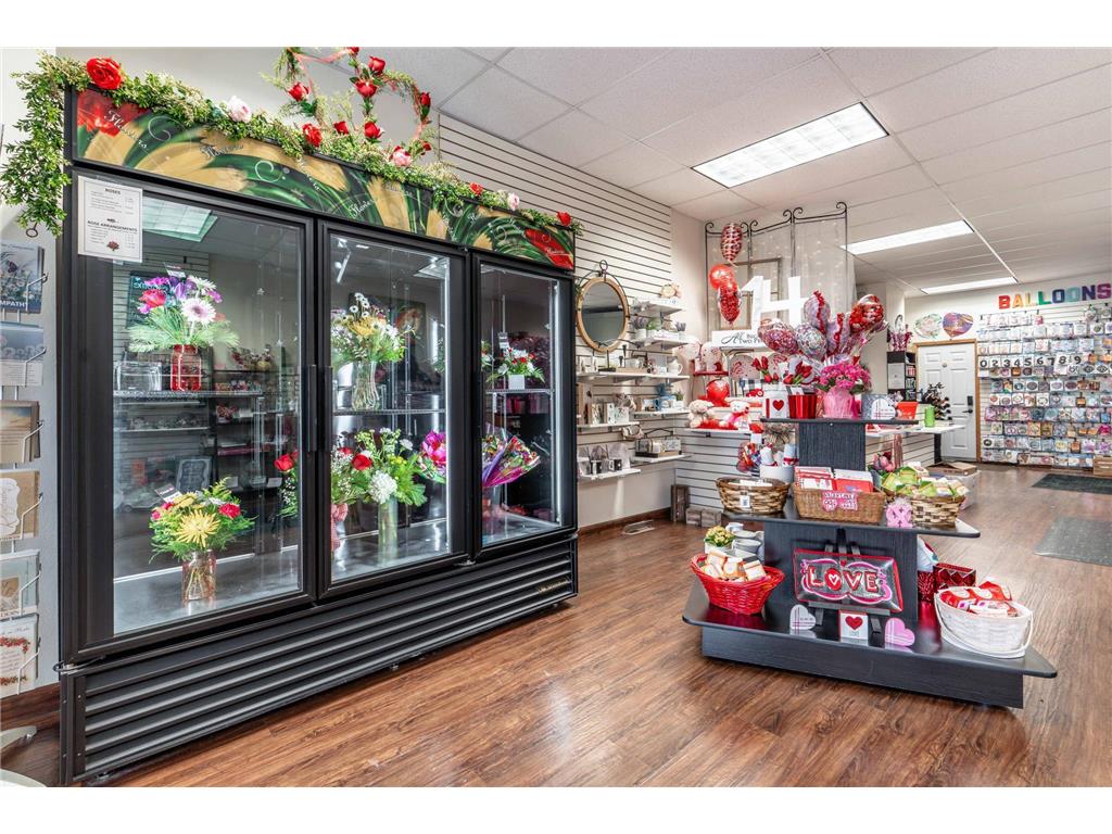 121 S Broadway Pelican Rapids MN 56572 7053234 image10